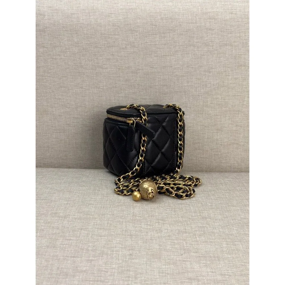 CHANEL Black Lambskin Vanity Case Small GHW
